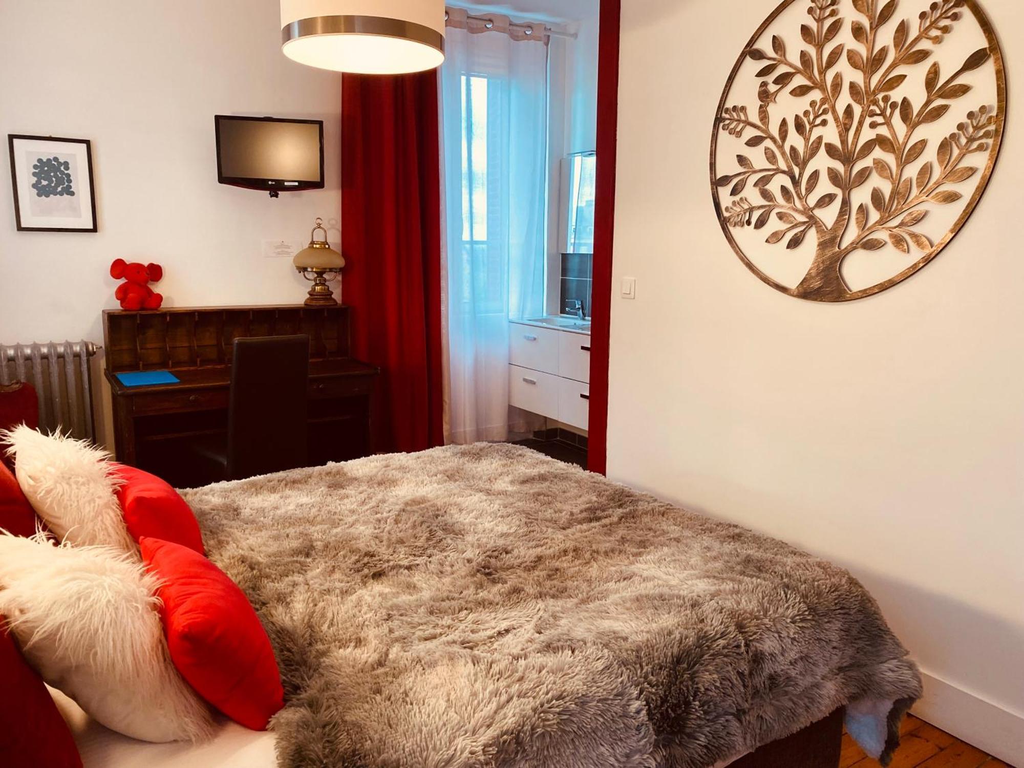 Logis Hotel Bellevue Restaurant La Pomme D'Or Coucy-le-Château-Auffrique المظهر الخارجي الصورة